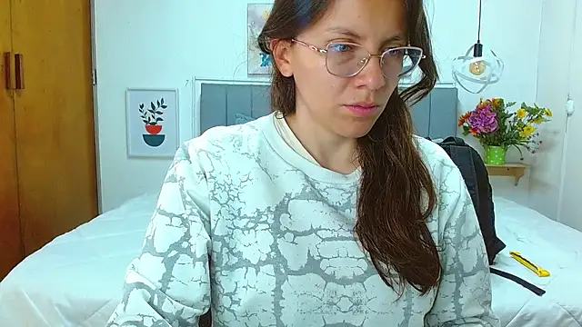 Snapshot of karlamorris_ chatting on December 16, 2025, 1:27 pm karlamorris online show from December 16, 2025, 1:27 pm