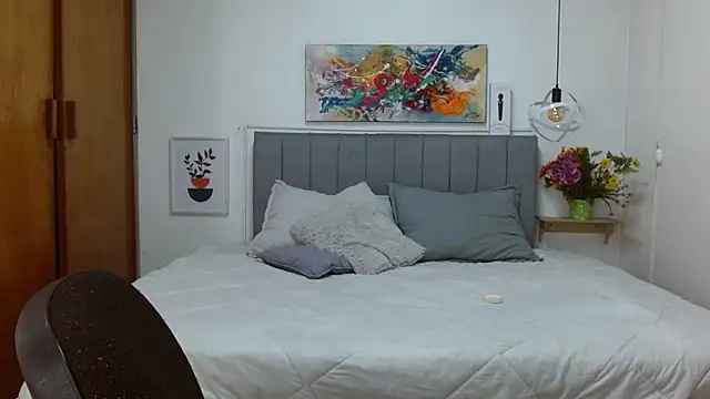 Snapshot of karlamorris_ chatting on December 18, 2025, 1:39 pm karlamorris online show from December 18, 2025, 1:39 pm