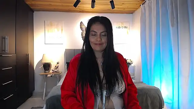 Snapshot of Lust_Mom41 chatting on January 28, 2025, 10:56 pm Lust Mom41 online show from January 28, 2025, 10:56 pm