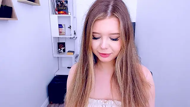 Snapshot of FollowLovee chatting on January 8, 2025, 8:29 pm FollowLovee online show from January 8, 2025, 8:29 pm