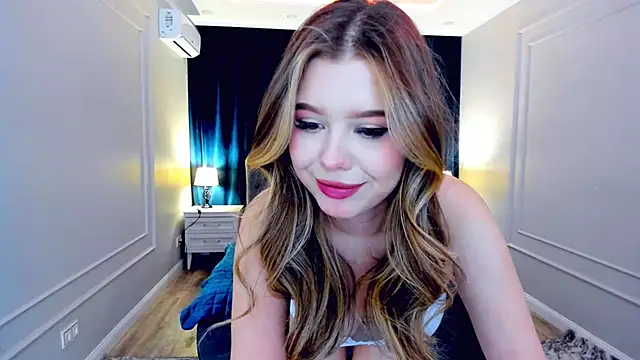 Snapshot of FollowLovee chatting on February 22, 2025, 9:48 pm FollowLovee online show from February 22, 2025, 9:48 pm