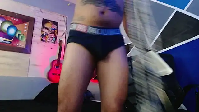 Snapshot of MagnusFrost chatting on November 1, 2025, 9:33 am MagnusFrost online show from November 1, 2025, 9:33 am