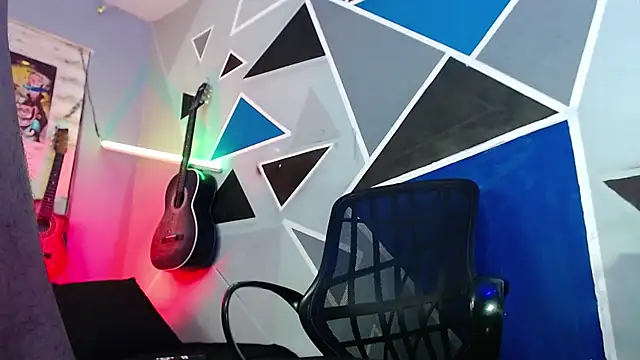 Snapshot of MagnusFrost chatting on December 5, 2025, 3:37 am MagnusFrost online show from December 5, 2025, 3:37 am