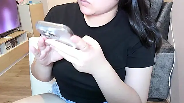 Snapshot of iamMalixxx chatting on March 31, 2026, 11:32 am iamMalixxx online show from March 31, 2026, 11:32 am