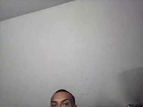 Houstonslong1 online show from December 4, 2025, 12:36 pm