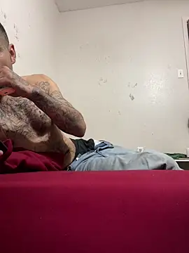 Houstonslong1 online show from December 16, 2025, 4:06 am