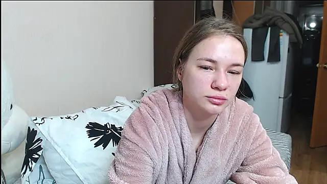 leila bambi  online show from December 27, 2024, 8:18 pm