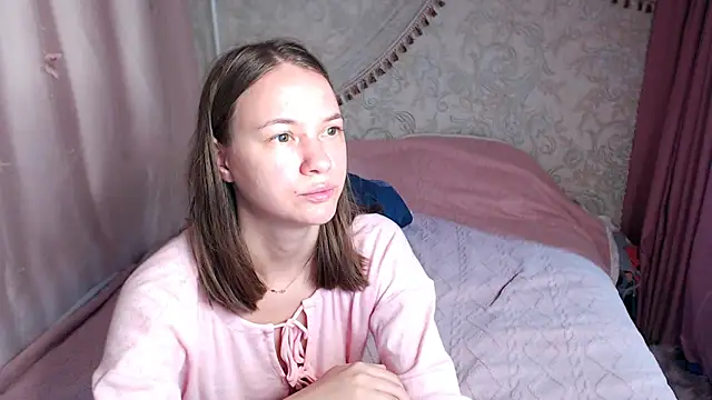 Snapshot of leila_bambi_ chatting on July 14, 2026, 7:24 am leila bambi online show from July 14, 2026, 7:24 am