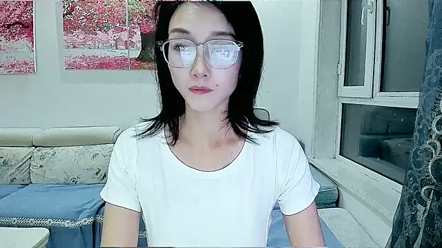 Snapshot of NIAN-er chatting on November 12, 2025, 2:28 pm NIAN-er online show from November 12, 2025, 2:28 pm