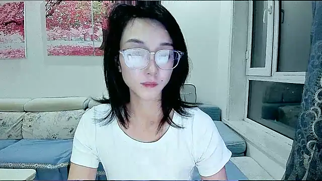 Snapshot of NIAN-er chatting on November 13, 2025, 1:21 pm NIAN-er online show from November 13, 2025, 1:21 pm