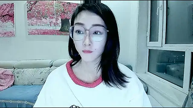 Snapshot of NIAN-er chatting on November 20, 2025, 2:28 pm NIAN-er online show from November 20, 2025, 2:28 pm