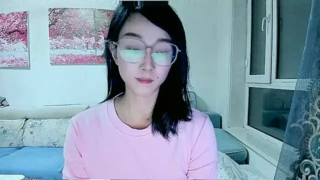 Snapshot of NIAN-er chatting on December 1, 2025, 1:49 pm NIAN-er online show from December 1, 2025, 1:49 pm