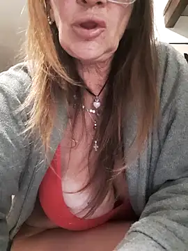 gildamilf online show from November 15, 2025, 10:37 pm