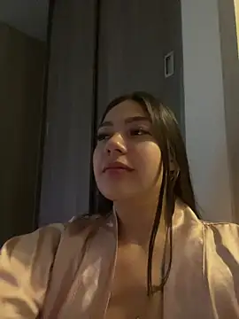 Snapshot of Latina_vanessa chatting on February 10, 2026, 4:49 am Latina vanessa online show from February 10, 2026, 4:49 am