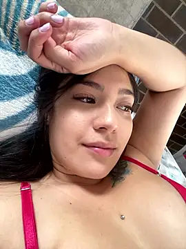 Snapshot of Latina_vanessa chatting on March 20, 2026, 8:25 pm Latina vanessa online show from March 20, 2026, 8:25 pm