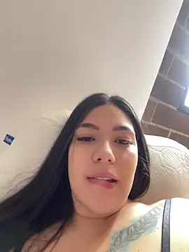 Snapshot of Latina_vanessa chatting on March 22, 2026, 2:53 pm Latina vanessa online show from March 22, 2026, 2:53 pm