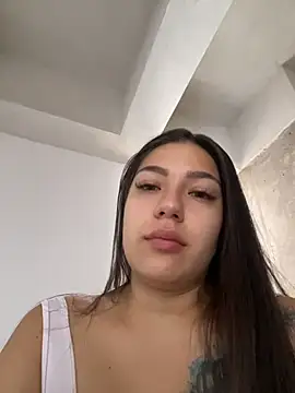 Snapshot of Latina_vanessa chatting on May 28, 2026, 1:30 pm Latina vanessa online show from May 28, 2026, 1:30 pm