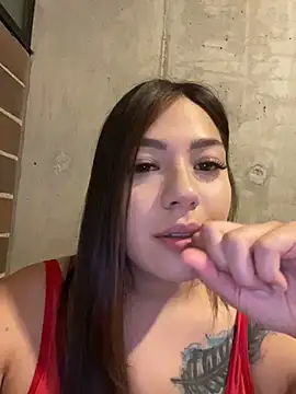 Snapshot of Latina_vanessa chatting on June 17, 2026, 12:24 am Latina vanessa online show from June 17, 2026, 12:24 am