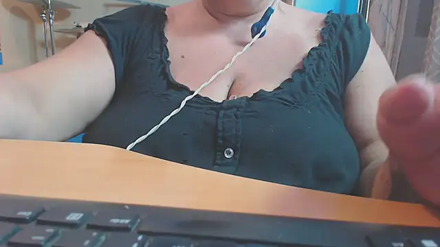 Snapshot of bbwxxx70 chatting on September 20, 2025, 7:26 pm bbwxxx70 online show from September 20, 2025, 7:26 pm