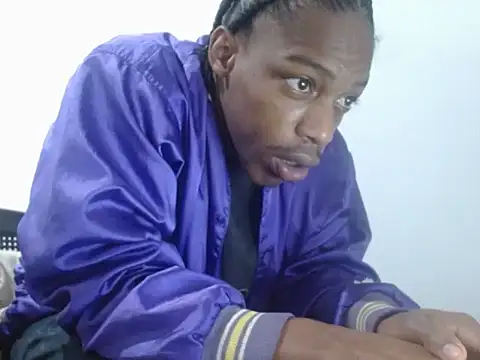 Larry-n-clouds online show from February 9, 2026, 12:09 pm