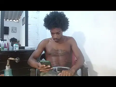 Snapshot of Larry-n-clouds chatting on May 19, 2026, 8:59 pm Larry-n-clouds online show from May 19, 2026, 8:59 pm