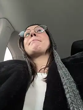 RinaCat online show from December 3, 2025, 5:48 am