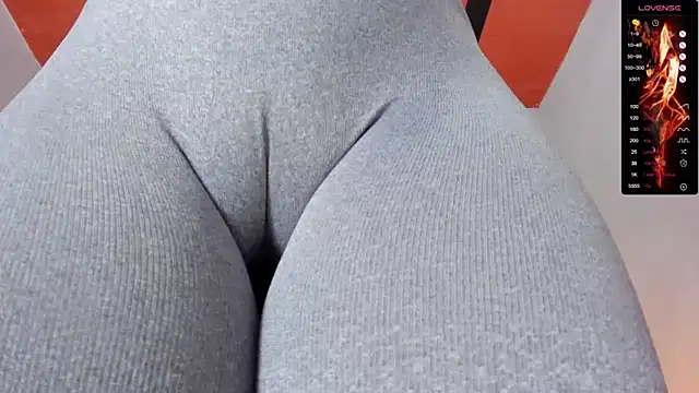 Donnapaul online show from November 2, 2025, 11:23 am