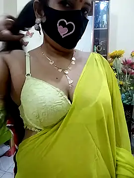 Snapshot of Ameera19 chatting on February 3, 2025, 7:00 pm Ameera19 online show from February 3, 2025, 7:00 pm