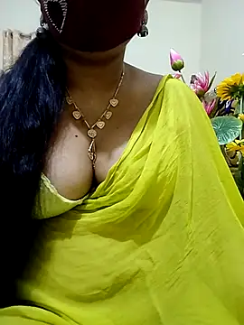Snapshot of Ameera19 chatting on February 9, 2025, 7:19 pm Ameera19 online show from February 9, 2025, 7:19 pm