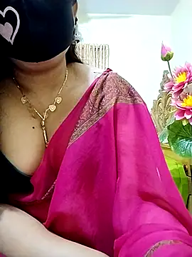 Snapshot of Ameera19 chatting on February 13, 2025, 6:05 pm Ameera19 online show from February 13, 2025, 6:05 pm