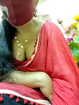 Snapshot of Ameera19 chatting on February 20, 2025, 8:17 am Ameera19 online show from February 20, 2025, 8:17 am