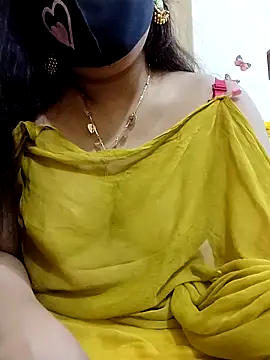 Snapshot of Ameera19 chatting on March 8, 2025, 11:39 pm Ameera19 online show from March 8, 2025, 11:39 pm