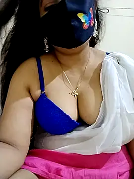 Snapshot of Ameera19 chatting on September 10, 2025, 8:20 pm Ameera19 online show from September 10, 2025, 8:20 pm