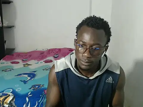  Lowmaypalacios online show from March 19, 2026, 1:37 pm