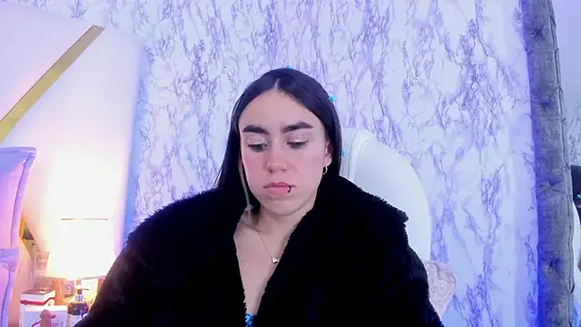 Athziry  online show from January 11, 2025, 12:12 am