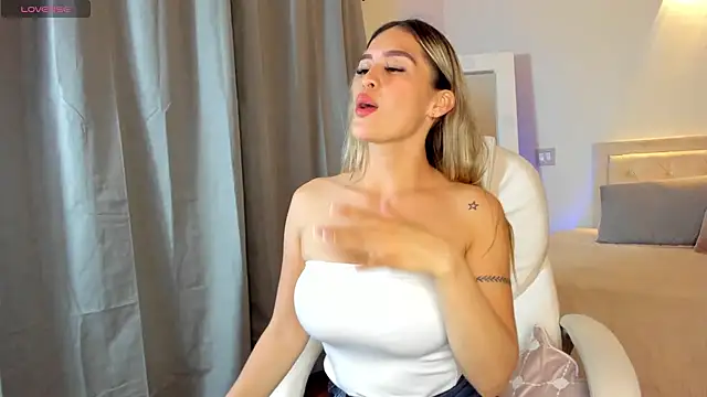 megan connor  online show from October 12, 2025, 1:59 am