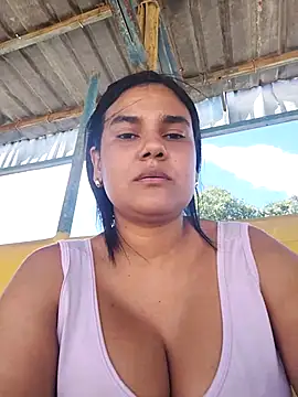 Snapshot of AntonellaShot chatting on December 15, 2025, 6:12 pm AntonellaShot online show from December 15, 2025, 6:12 pm