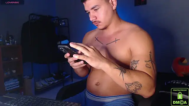 Snapshot of paulo_allen chatting on February 12, 2025, 2:32 pm paulo allen online show from February 12, 2025, 2:32 pm