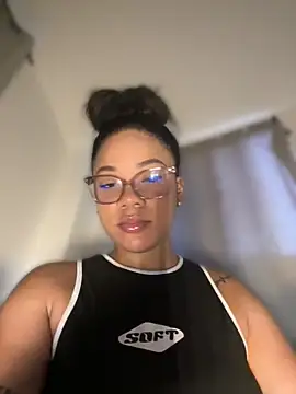 Snapshot of ashley_Tompson1 chatting on July 15, 2026, 11:48 am ashley Tompson1 online show from July 15, 2026, 11:48 am