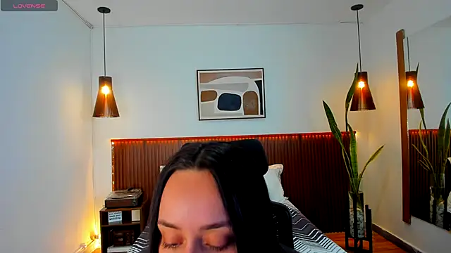 KatherineBond online show from November 15, 2025, 6:15 pm