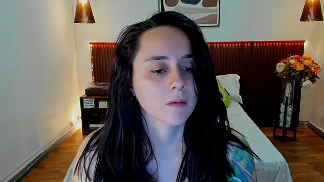 Snapshot of KatherineBond chatting on July 16, 2026, 5:08 pm KatherineBond online show from July 16, 2026, 5:08 pm