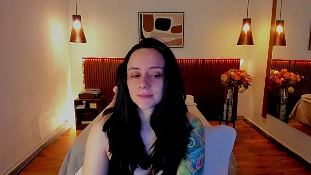 Snapshot of KatherineBond chatting on August 3, 2026, 5:06 pm KatherineBond online show from August 3, 2026, 5:06 pm