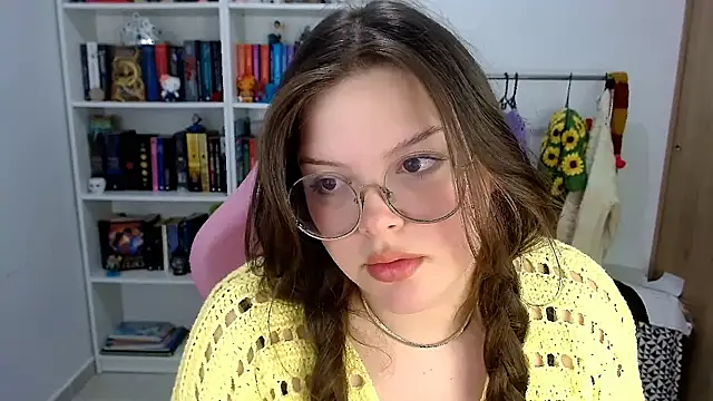 Gabiwaifu online show from November 22, 2025, 5:17 am