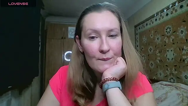 Snapshot of AnnaXLovers chatting on November 26, 2025, 1:23 pm AnnaXLovers online show from November 26, 2025, 1:23 pm