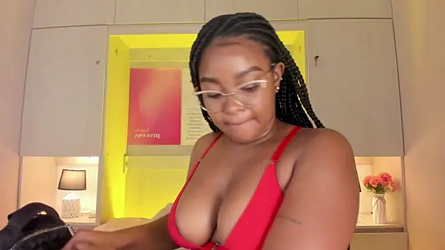 tamaraa smiith online show from March 26, 2026, 7:41 pm