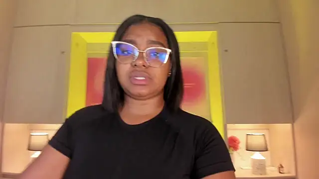 Snapshot of tamaraa_smiith chatting on April 16, 2026, 7:36 pm tamaraa smiith online show from April 16, 2026, 7:36 pm
