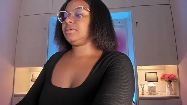 Snapshot of tamaraa_smiith chatting on May 16, 2026, 7:56 pm tamaraa smiith online show from May 16, 2026, 7:56 pm