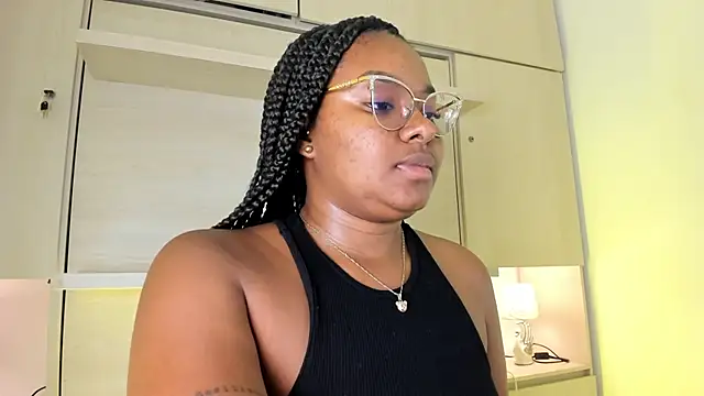 Snapshot of tamaraa_smiith chatting on May 21, 2026, 8:16 pm tamaraa smiith online show from May 21, 2026, 8:16 pm
