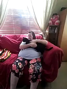 Bayou Woman68 online show from April 12, 2026, 7:19 pm