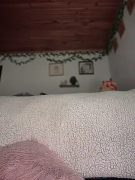 Snapshot of Milena-1 chatting on March 16, 2025, 7:48 am Milena-1 online show from March 16, 2025, 7:48 am